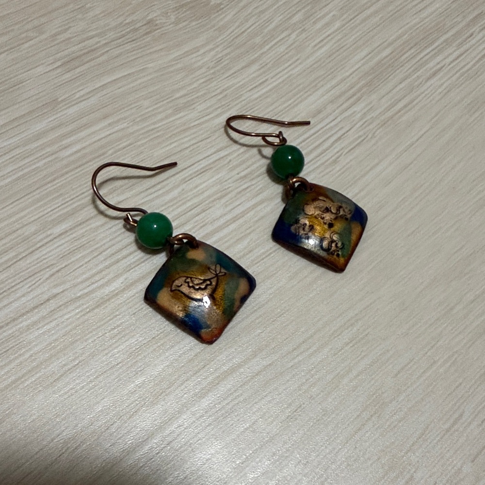 3/$10 Boho Green and Gold Dangle Earrings - Picture 2 of 6